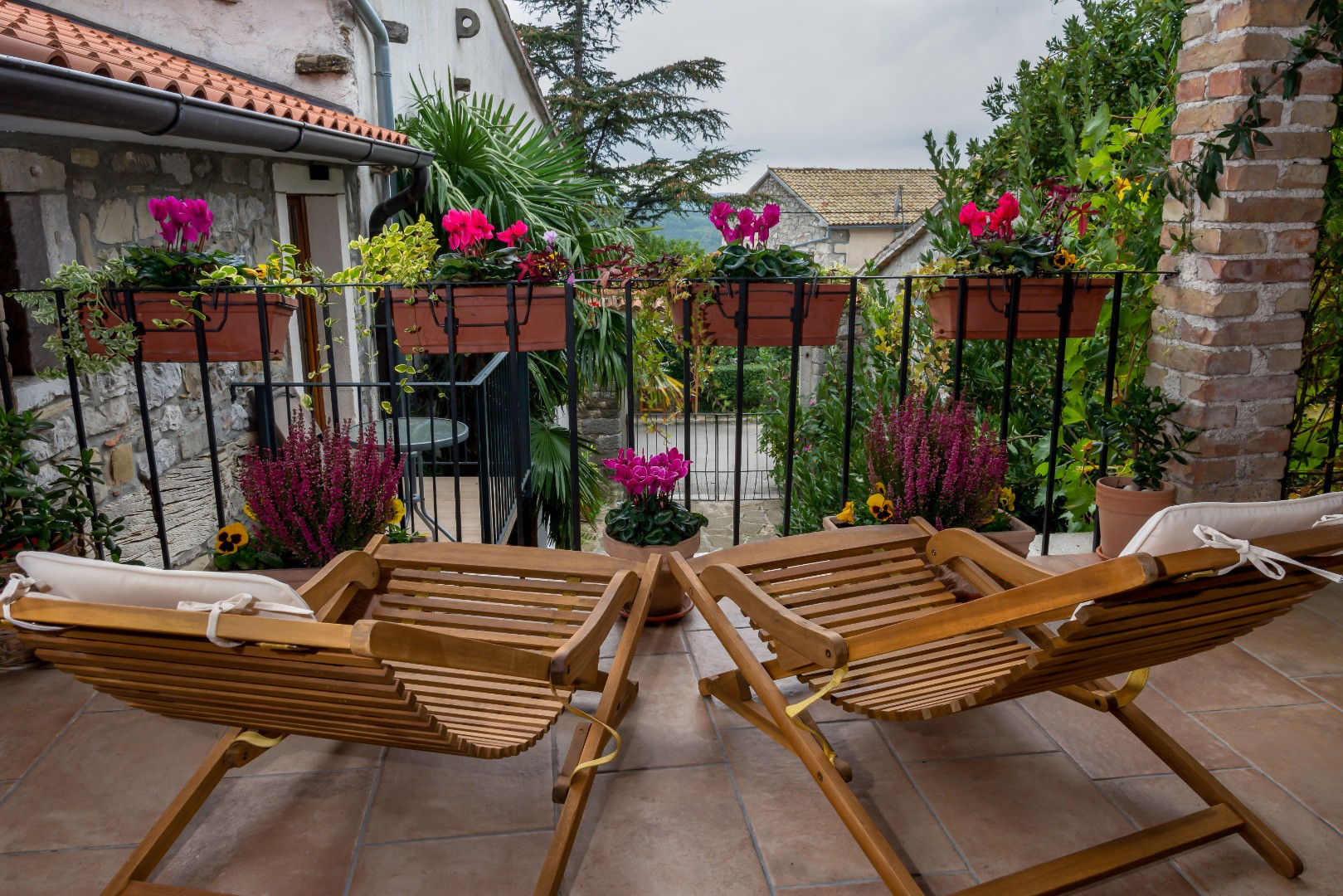 Apartments Roža in Roč - YOUR IDEAL ACCOMMODATION IN MAGICAL ISTRIA!, Apartments Roža, Roč - Istria, Croatia CROATIA