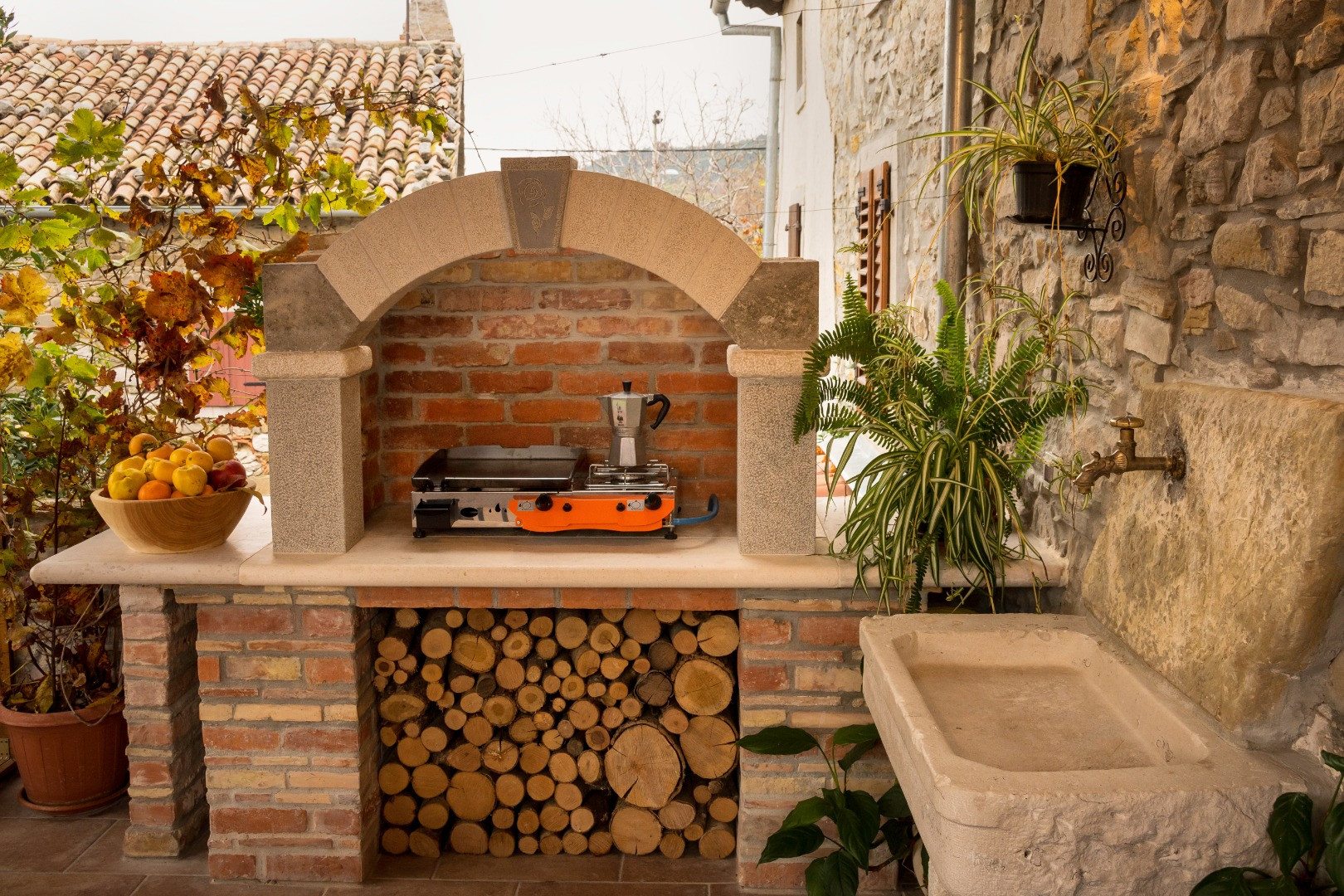 Apartments Roža in Roč - YOUR IDEAL ACCOMMODATION IN MAGICAL ISTRIA!, Apartments Roža, Roč - Istria, Croatia CROATIA